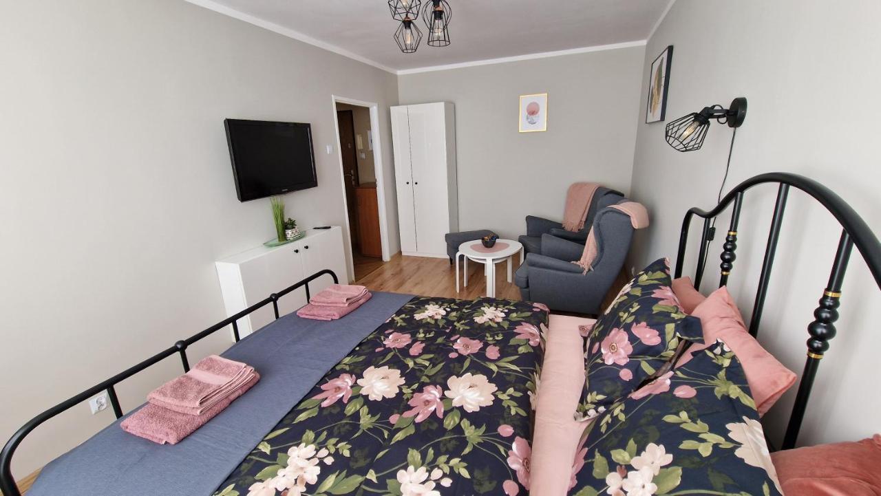 Apartamento Apartament Spoko-Loko Stronie Śląskie Exterior foto